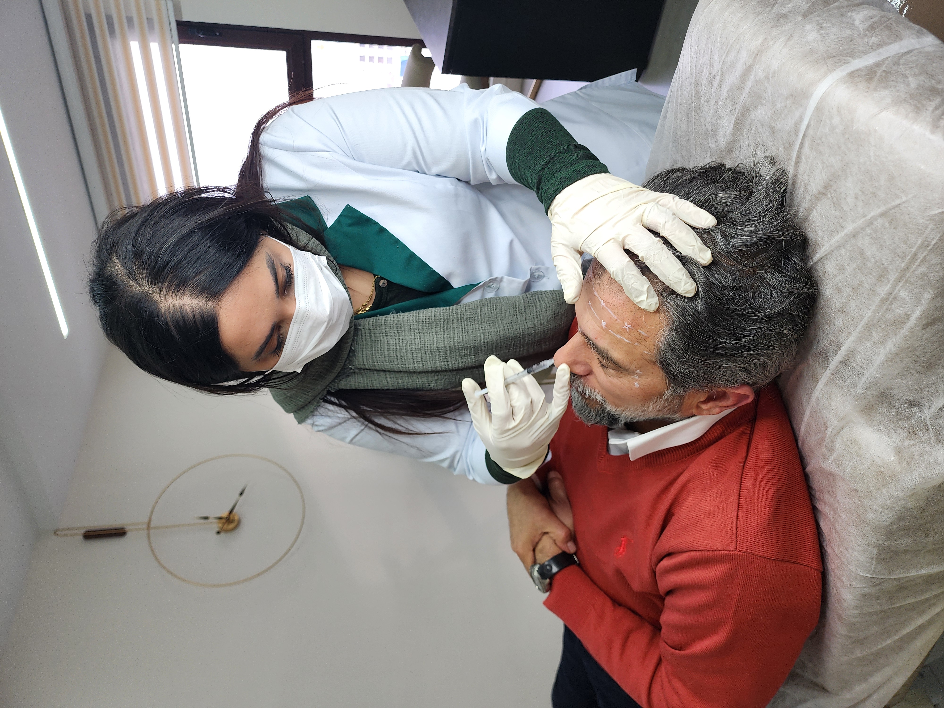 خدمات تخصصی زیبایی